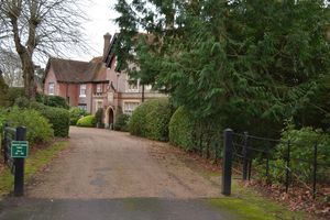 Driveway entrance- click for photo gallery